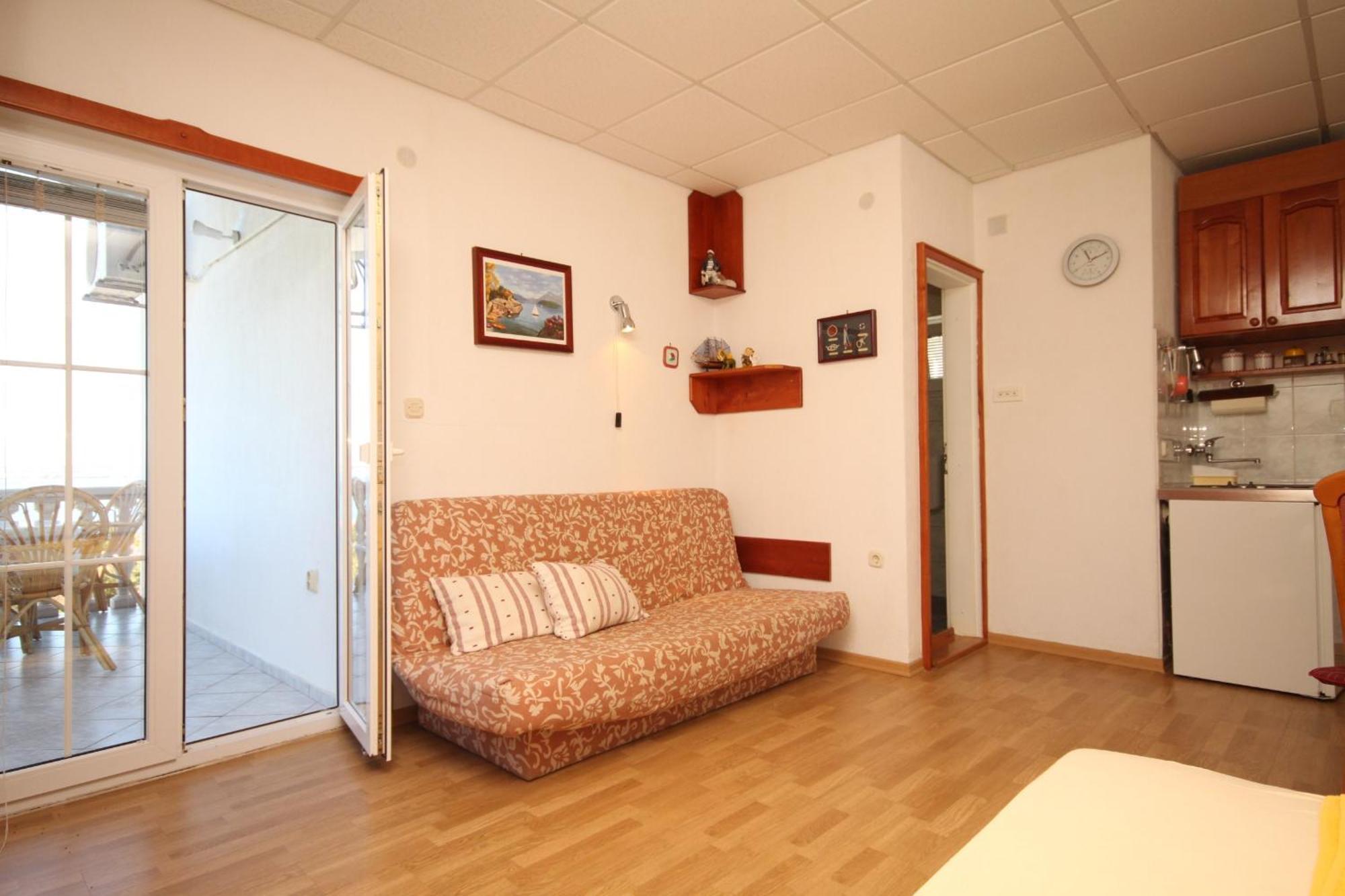 Apartments With A Parking Space Preko, Ugljan - 8224 Zimmer foto